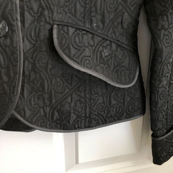 THE LIMITED WOMEN'S JACKET/ BLAZER SIZE SMALL BLACK FLORAL EMBOSSED QUILTED - Picture 5 of 9